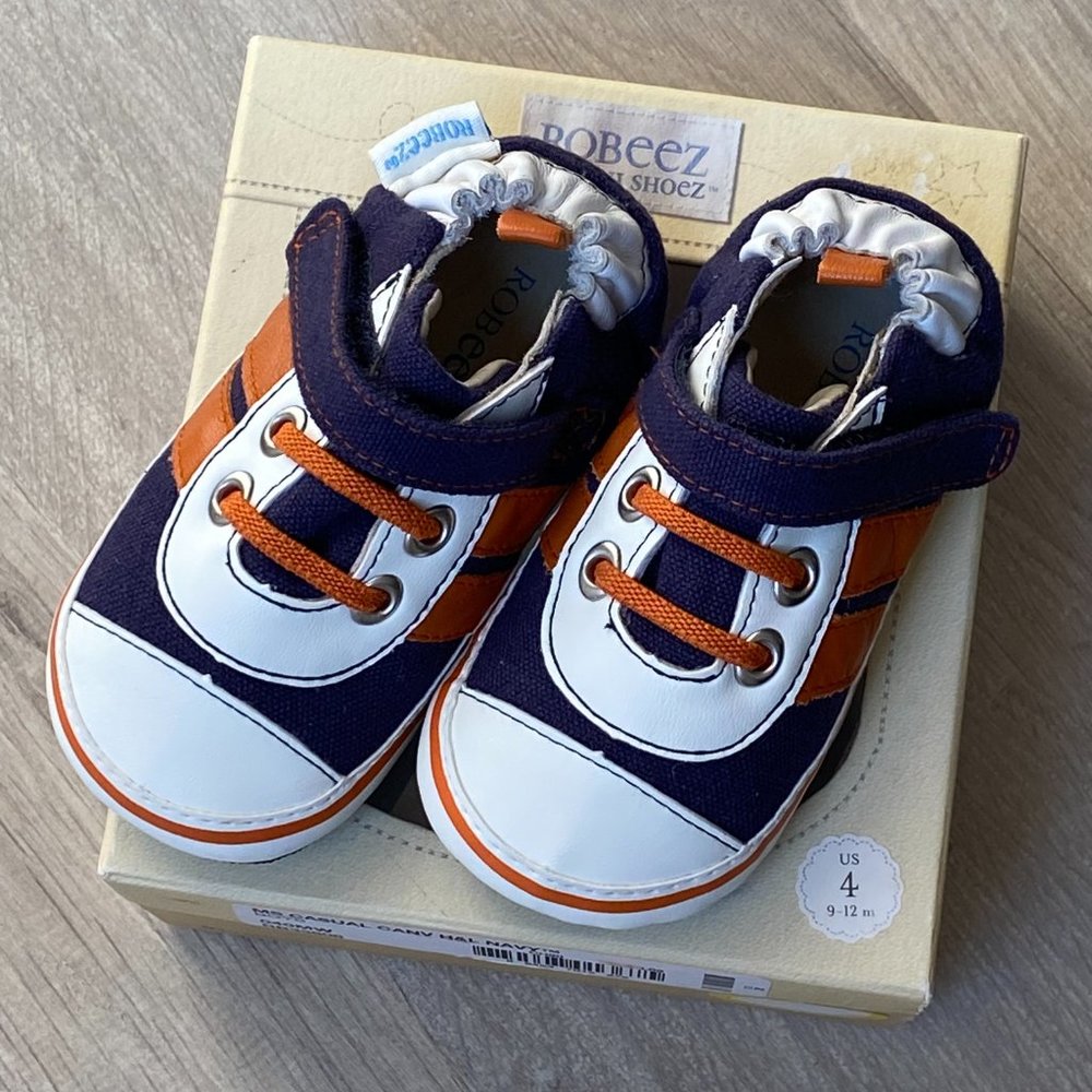 Robeez First Shoes for Baby Designed for Early Walkers Size 4 (9-12 month)